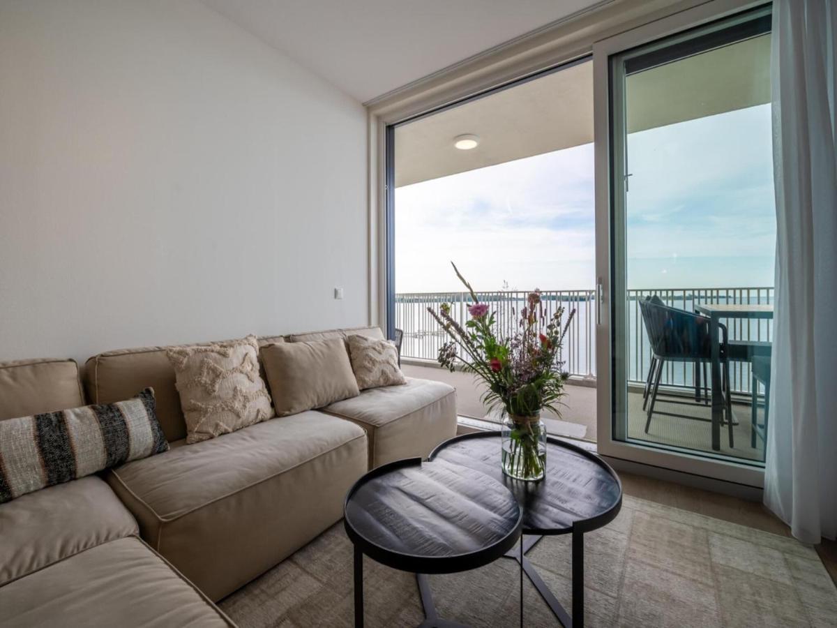 Spacious Waterfront Apartment อาร์เนอโมเดน ภายนอก รูปภาพ