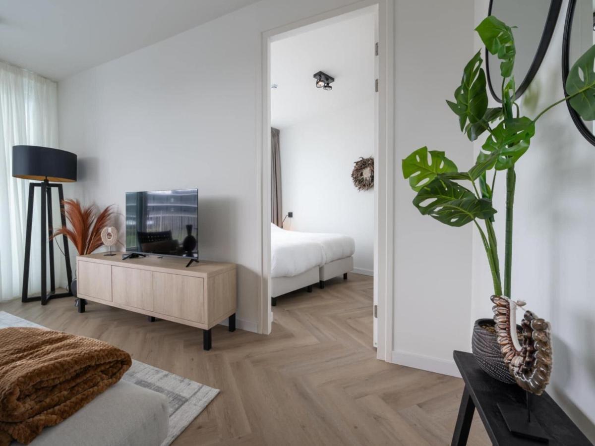 Spacious Waterfront Apartment อาร์เนอโมเดน ภายนอก รูปภาพ